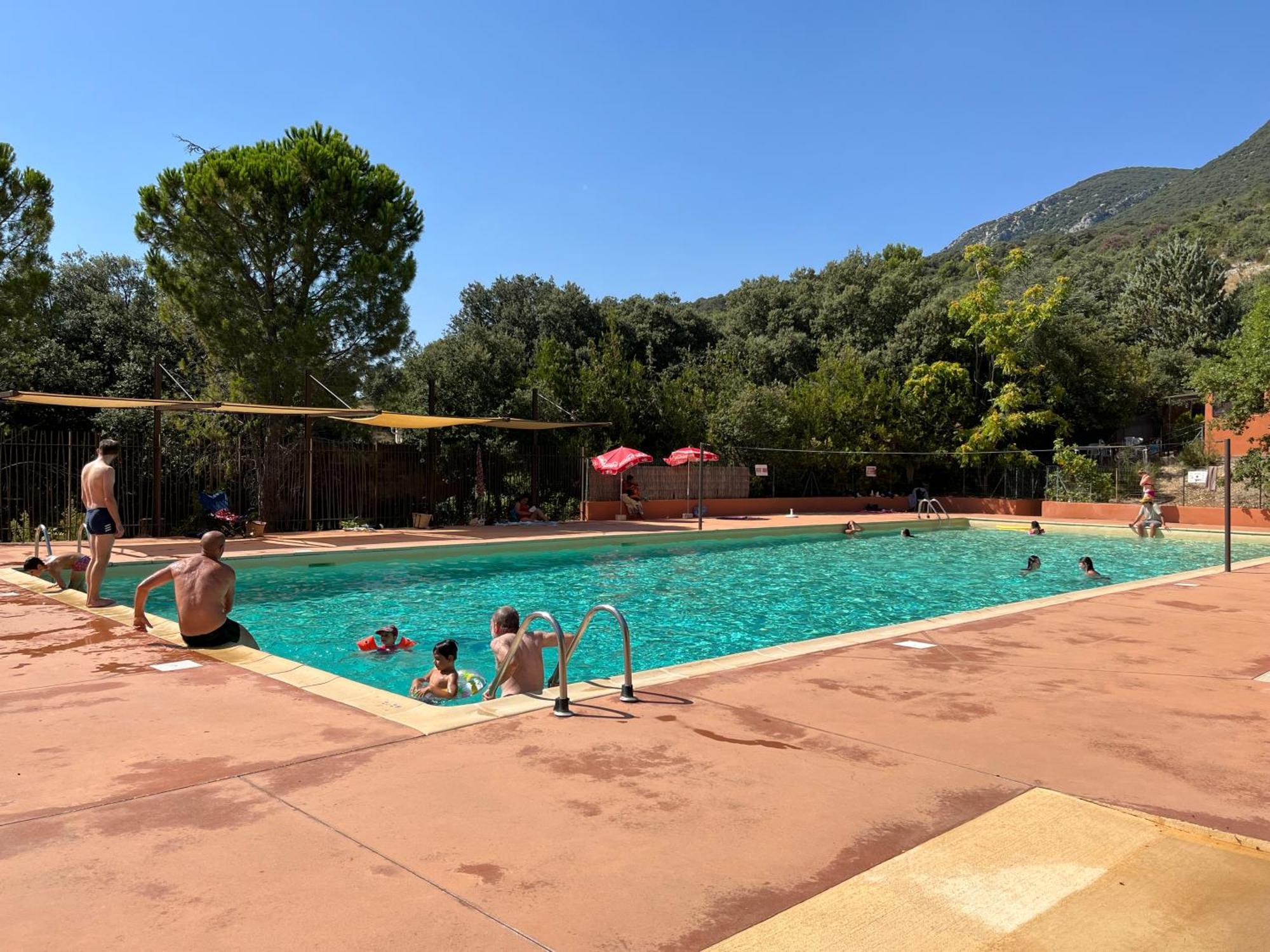 La Cour Carree Bed & Breakfast Rustrel Exterior foto