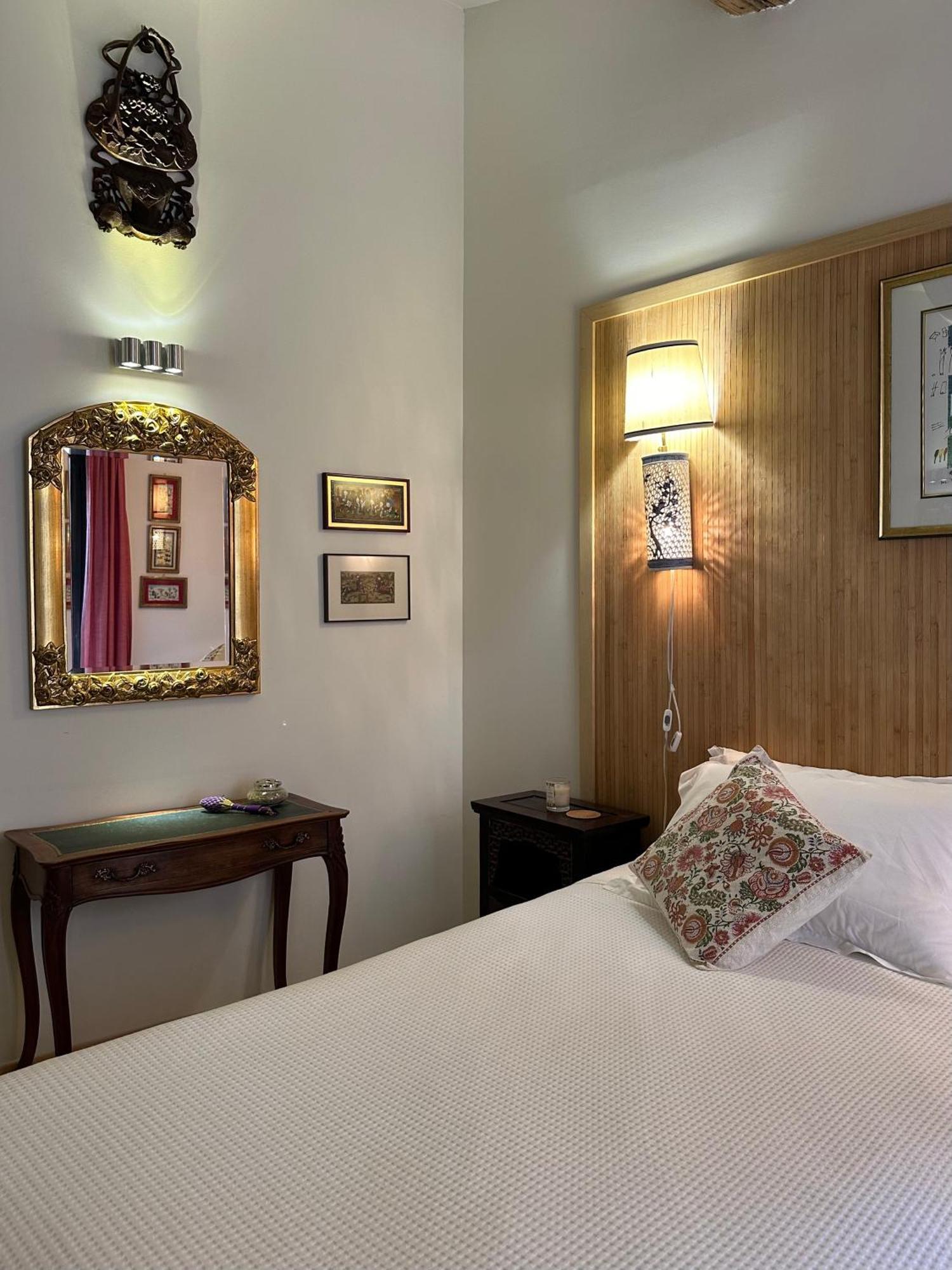 La Cour Carree Bed & Breakfast Rustrel Exterior foto