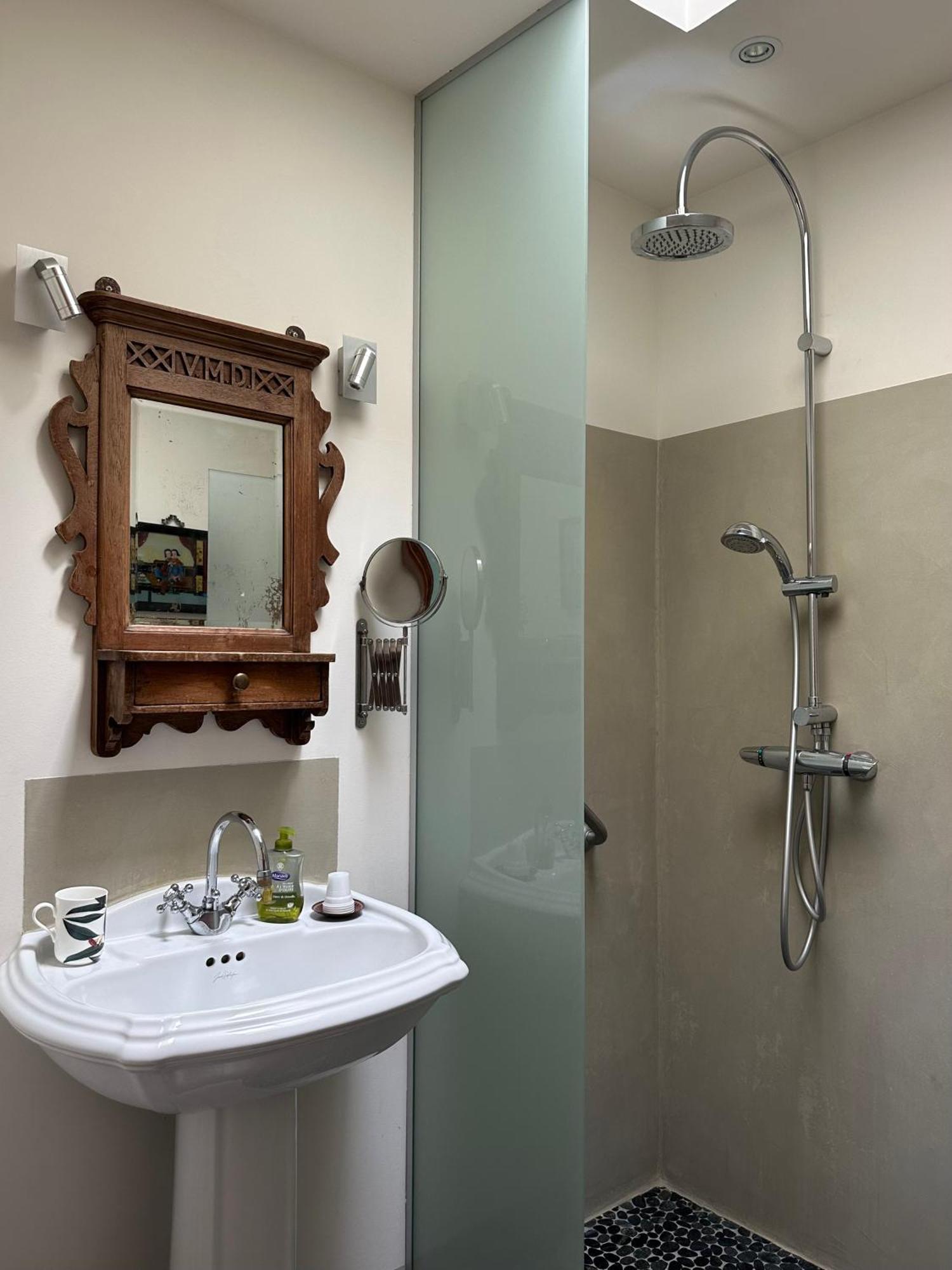 La Cour Carree Bed & Breakfast Rustrel Exterior foto